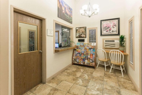 Super 8 by Wyndham Cos/Hwy. 24 E/PAFB Area image 10